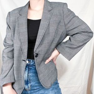 THE LIMITED BLACK AND WHITE PLAID BLAZER